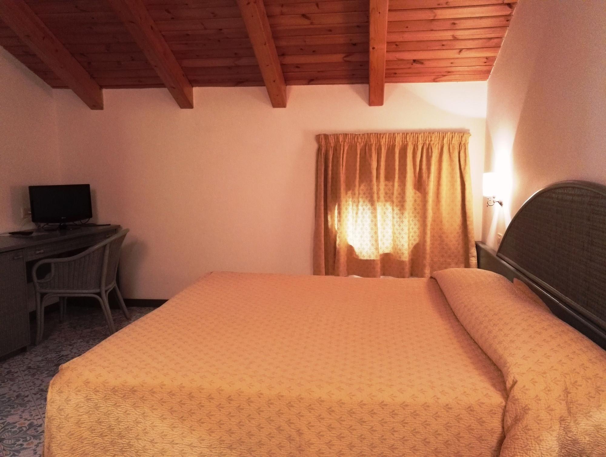 Hotel Villa Maria Sorrento Kültér fotó