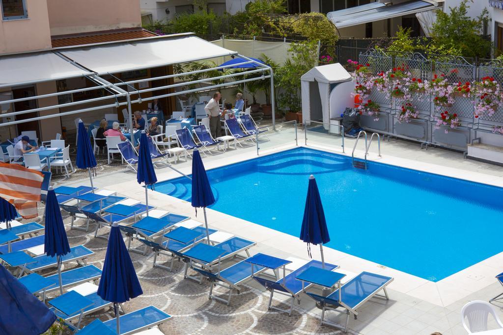 Hotel Villa Maria Sorrento Kültér fotó