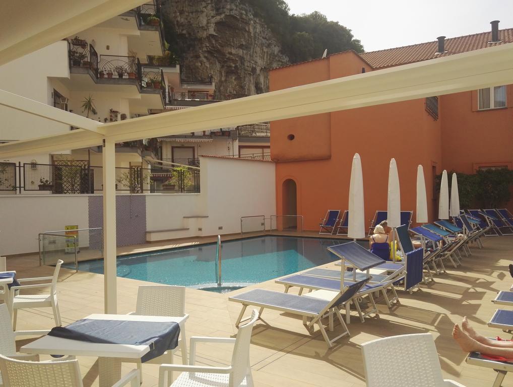 Hotel Villa Maria Sorrento Kültér fotó