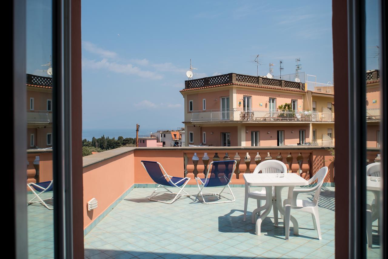 Hotel Villa Maria Sorrento Kültér fotó